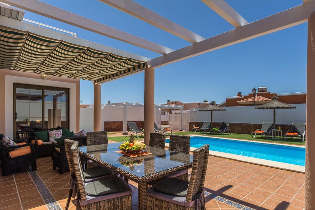 Villa With Private Pool, Near Beach And Golf Caleta De Fuste- Villa Charlotte Costa De Antigua Exterior foto